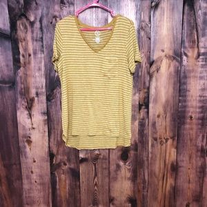 ❤️NWOT Maurices t-shirt ❤️